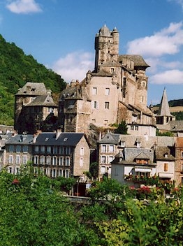 http://www.gitedecombes.com/wp-content/uploads/estaing.jpg